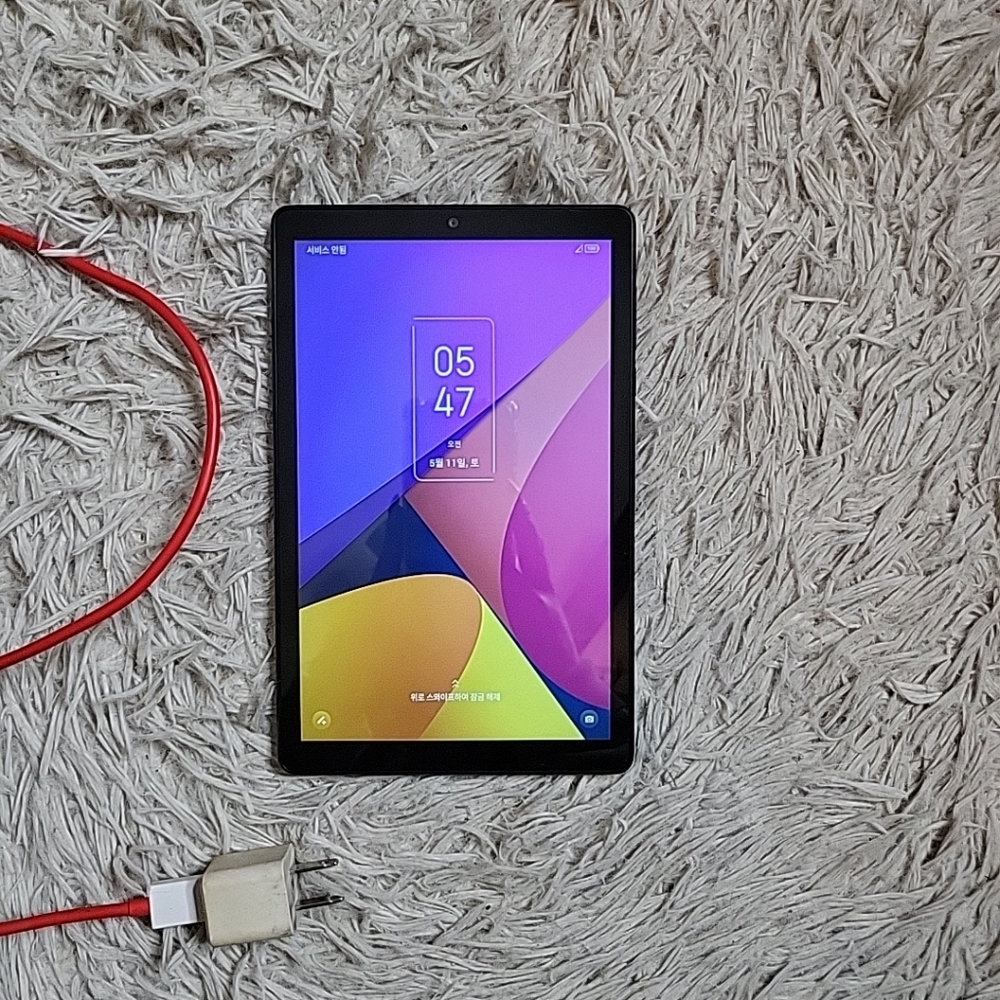 TCL Tab 8 Le 8 HD Tablet Korean Language and X4 32 GB. MSRP $119